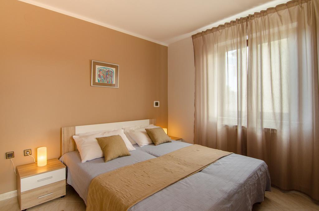 Apartments Karlo & Ivona Labin  Rum bild