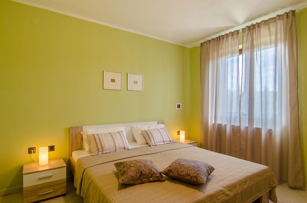 Apartments Karlo & Ivona Labin  Rum bild